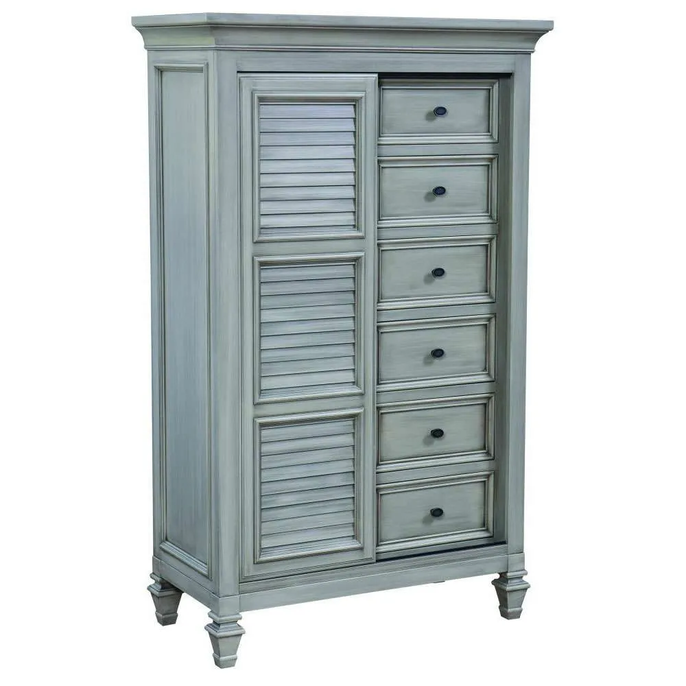 Legacy Village Gentleman's Chest